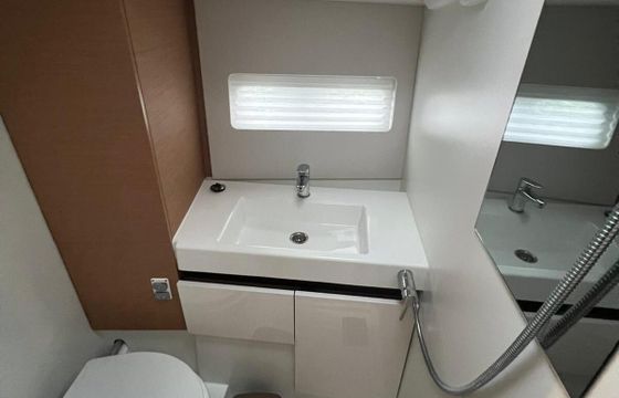 Sailboat Jeanneau Sun Odyssey 490 14m