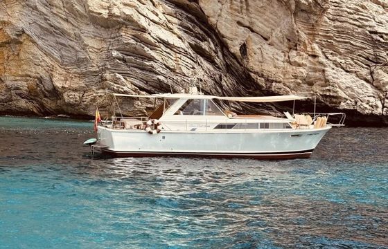 Motorboat Chris Craft Commander 38 600hp
