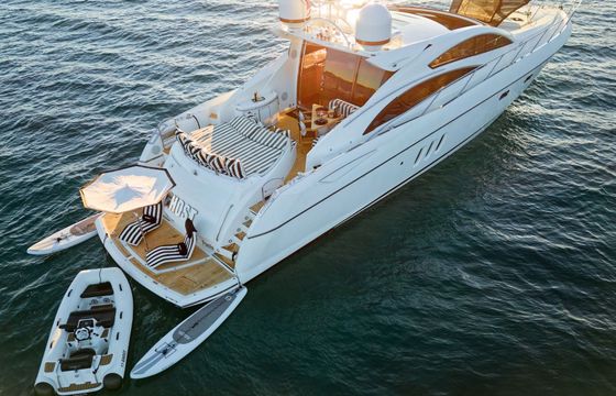 Motor yacht Sunseeker 72 Predator 3100hp