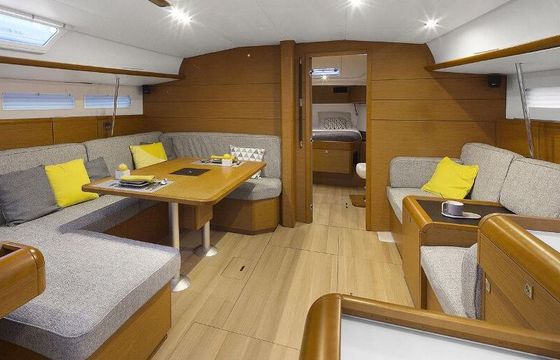 Sailboat Jeanneau Sun Odyssey 519 15.75m