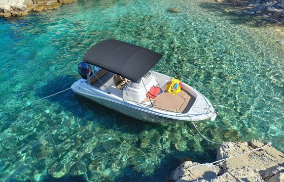 Motorboat Jeanneau Cap Camarat 6.5 CC Style 150hp
