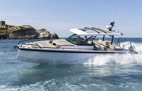 Motorboat Axopar 37 ST