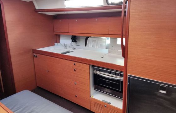 Sailboat DUFOUR 460 GL 14.15m
