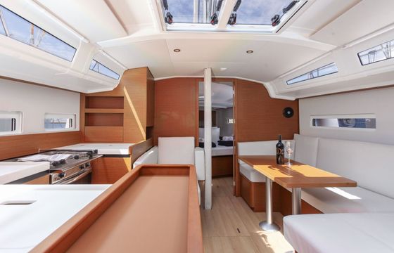 Sailboat Sun Odyssey 410 12m