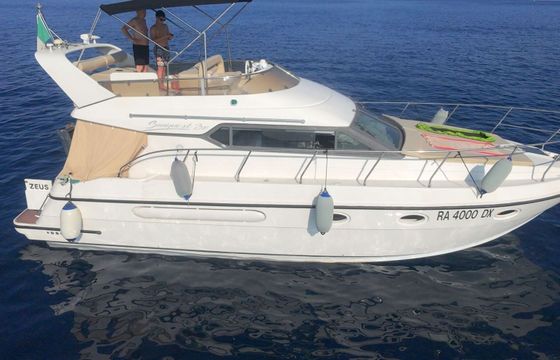 Motorboat Marine Enterprise Sunquest 38 550hp