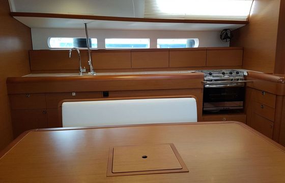 Sailboat Jeanneau Sun Odyssey 519 15.38m