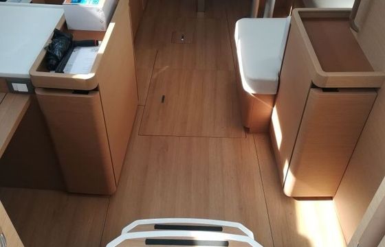 Sailboat Jeanneau Sun Odyssey 440 13.39m
