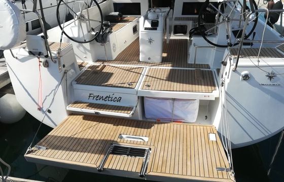 Sailboat Jeanneau Sun Odyssey 440 13.39m
