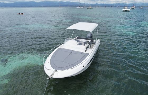 Motorboat Pacific Craft 700 Sun Cruiser 200hp