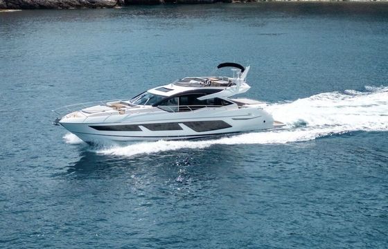 Motor yacht Sunseeker 74 Sport Yacht 3800hp