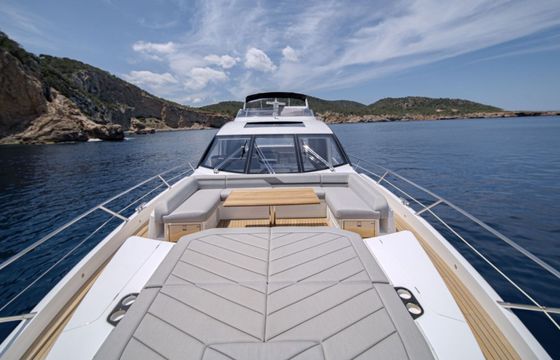 Motor yacht Sunseeker 74 Sport Yacht 3800hp