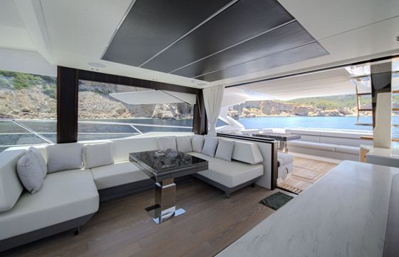 Motor yacht Sunseeker 74 Sport Yacht 3800hp
