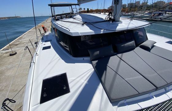 Catamaran Fountaine Pajot ISLA 40 11.93m