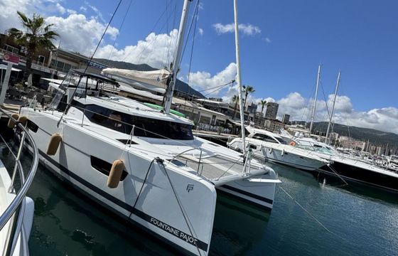 Catamaran FOUNTAINE PAJOT ISLA 40 11m