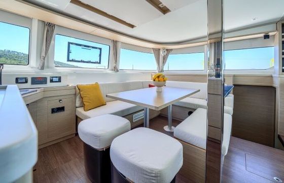 Catamaran Lagoon 46 13.99m