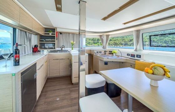 Catamaran Lagoon 46 13.99m