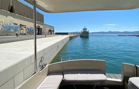 Motorboat Beneteau Antares 750 105hp