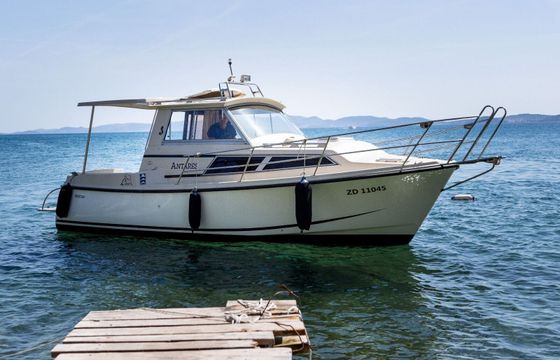 Motorboat Beneteau Antares 750 105hp