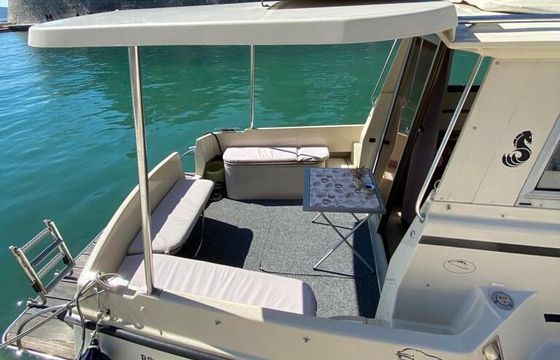 Motorboat Beneteau Antares 750 105hp