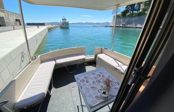 Motorboat Beneteau Antares 750 105hp
