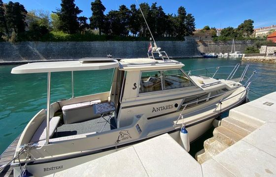 Motorboat Beneteau Antares 750 105hp