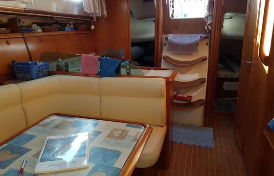 Sailboat JEANNEAU SUN ODYSSEY 40 12.3m