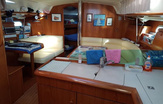 Sailboat JEANNEAU SUN ODYSSEY 40 12.3m