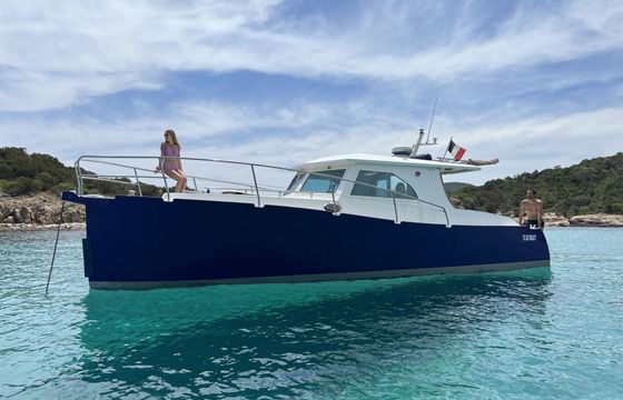Motorboat META YACHT JMF 32 124hp