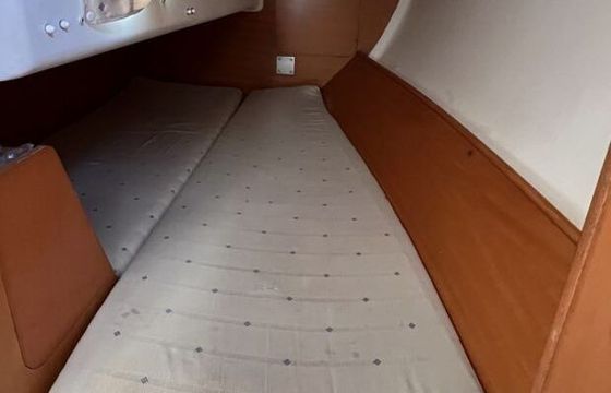Sailboat Beneteau FIRST 31.7 9.85m