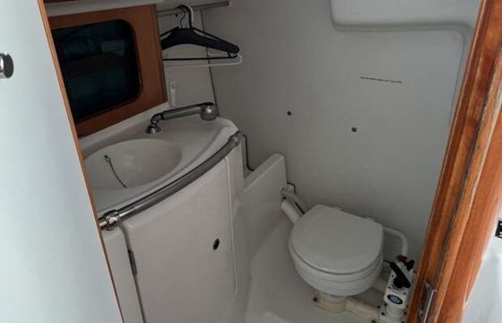 Sailboat Beneteau FIRST 31.7 9.85m