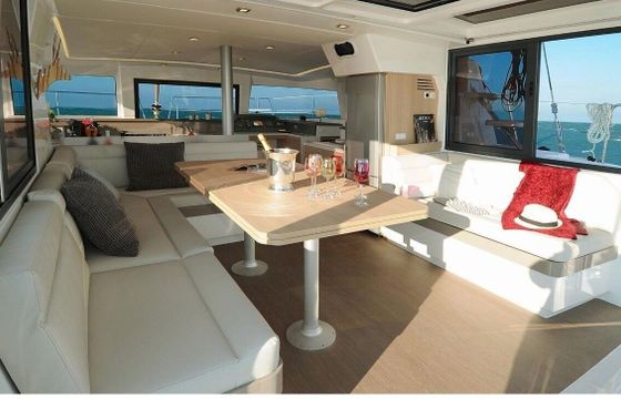 Catamaran Catana Bali 4.1 - 3 + 1 cab. 12.12m