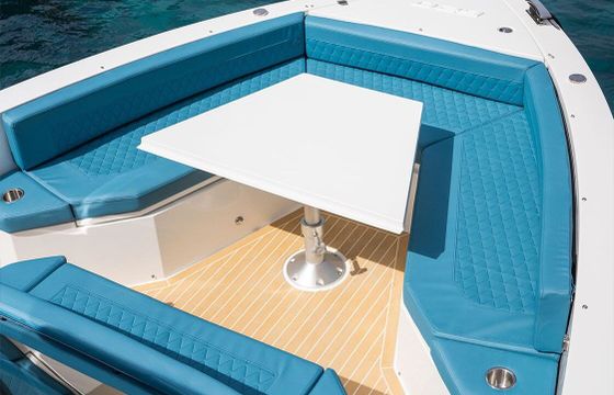 Motorboat De Antonio D29 350hp