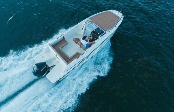 Motorboat Quicksilver 755 Sundeck 250hp