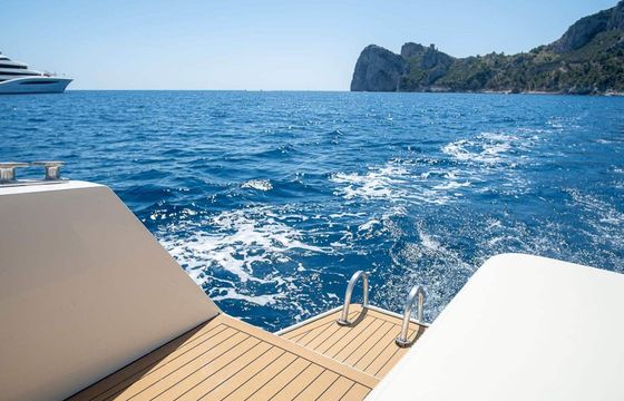 Motorboat PIANTONI 46 880hp