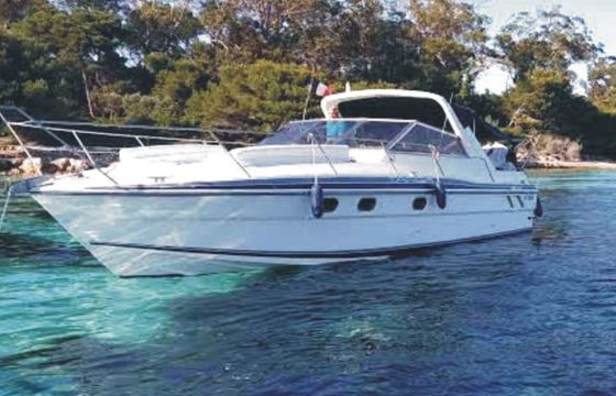 Motorboat FAIRLINE Targa 33 542hp