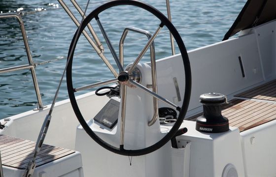 Sailboat Jeanneau Sun Odyssey 440 13m
