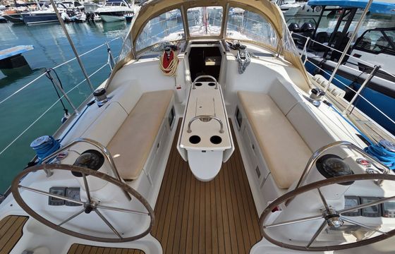 Sailboat Jeanneau Sun Odyssey 40.3 11.75m