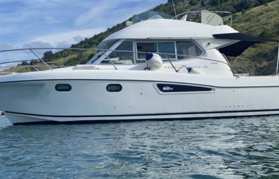 Motorboat Jeanneau Merry Fisher 925 300hp