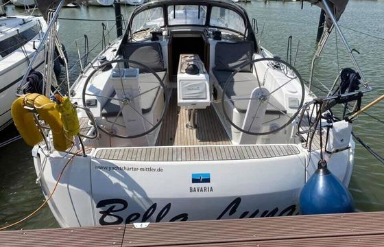 Sailboat Bavaria Yachtbau Bavaria Cruiser 37 - 3 cab. 11m