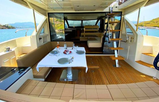 Motor yacht Absolute Absolute 53 Fly