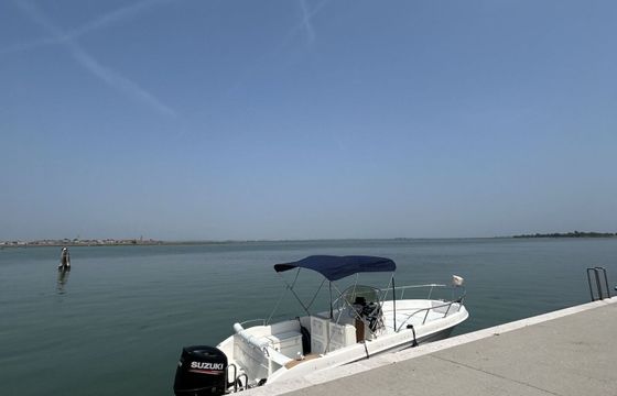 Motorboat Saver 690 Open 200hp