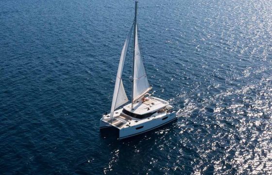 Catamaran Fountaine Pajot Fountaine Pajot Astrea 42 - 4 + 2 cab. 12m