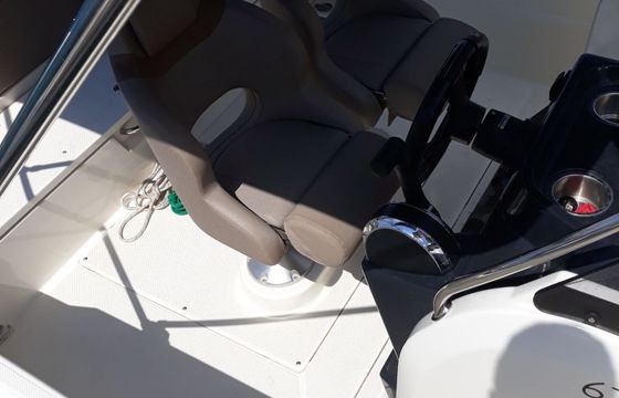 Motorboat Quicksilver Activ 675 Open 150hp