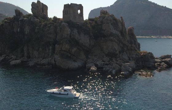 Motorboat Jeanneau Leader 40 600hp