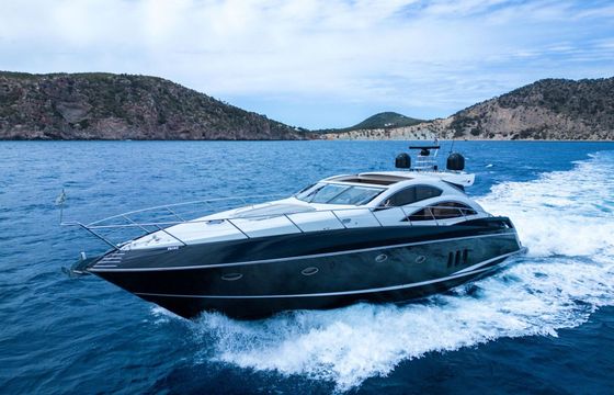 Motor yacht Sunseeker Predator 62 1600hp