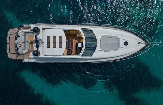 Motor yacht Sunseeker Predator 62 1600hp