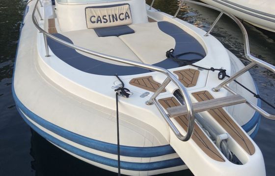 Motorboat Capelli Capelli Tempest 900 500hp