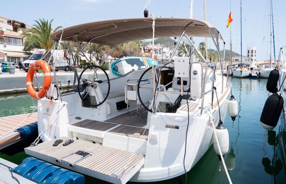 Sailboat Jeanneau Sun Odyssey 349 11m