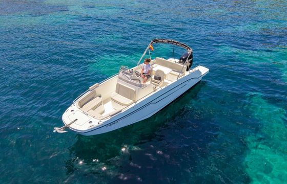 Motorboat Beneteau Flyer 8 300hp