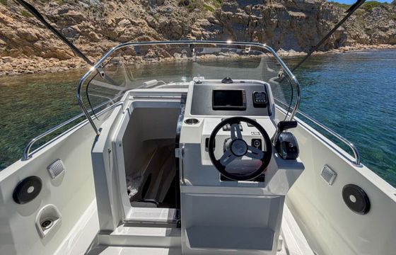 Motorboat Beneteau Flyer 8 300hp